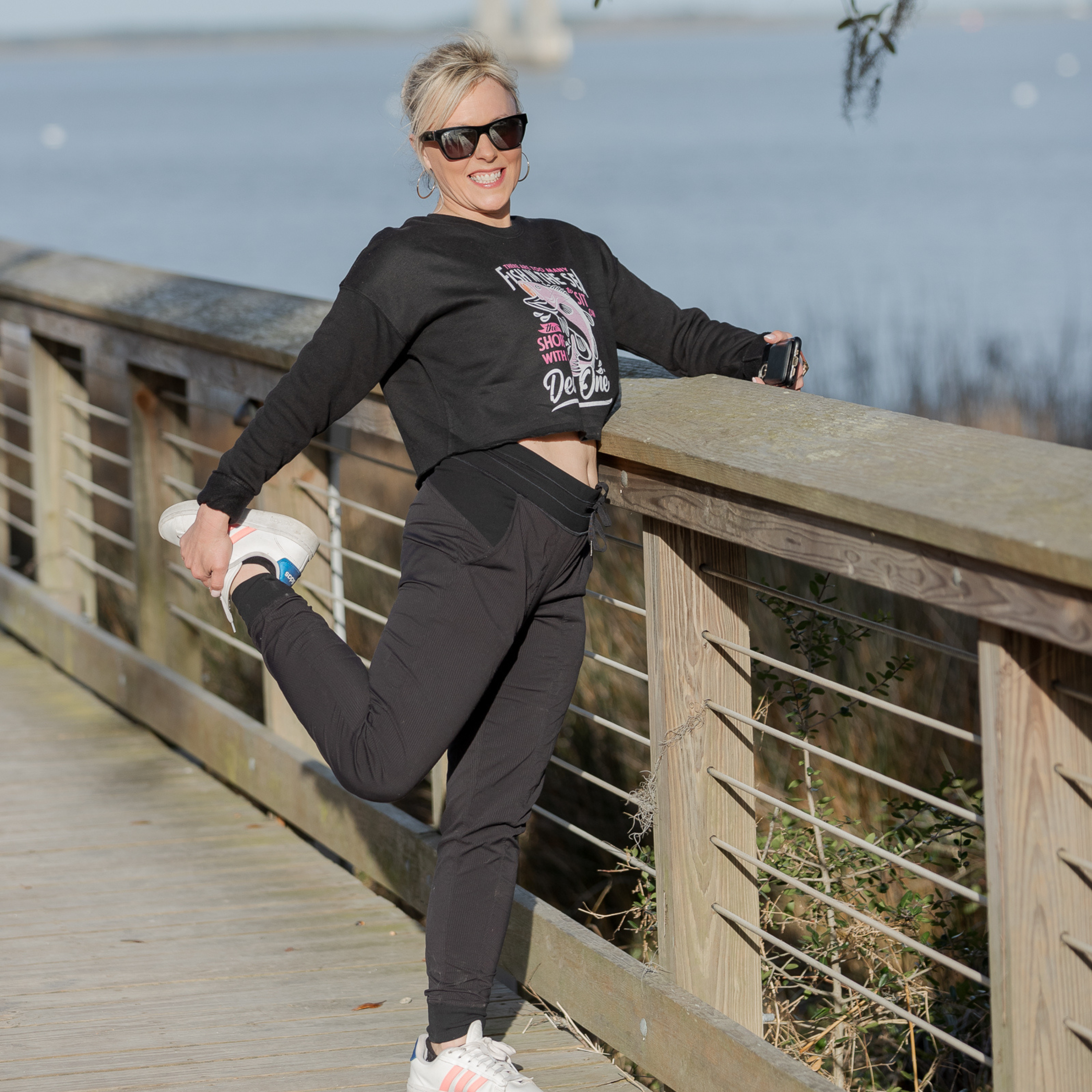 Pink Logo Vintage Black Cropped Sweatshirt